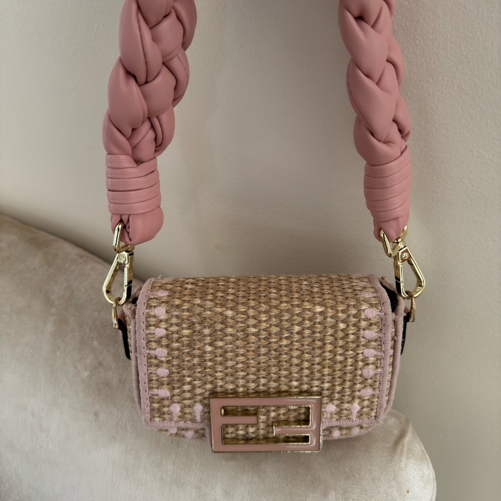 Beautiful Purse with leather woven handle! - Picture 2 of 5